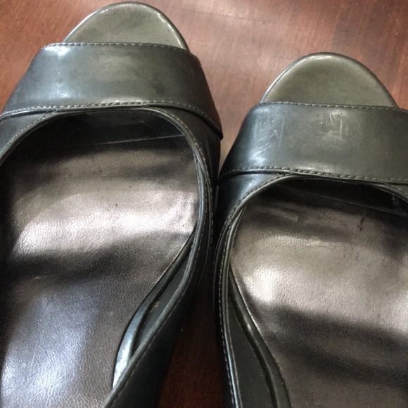 Ladies Nine West shoes - Picture 4 of 5